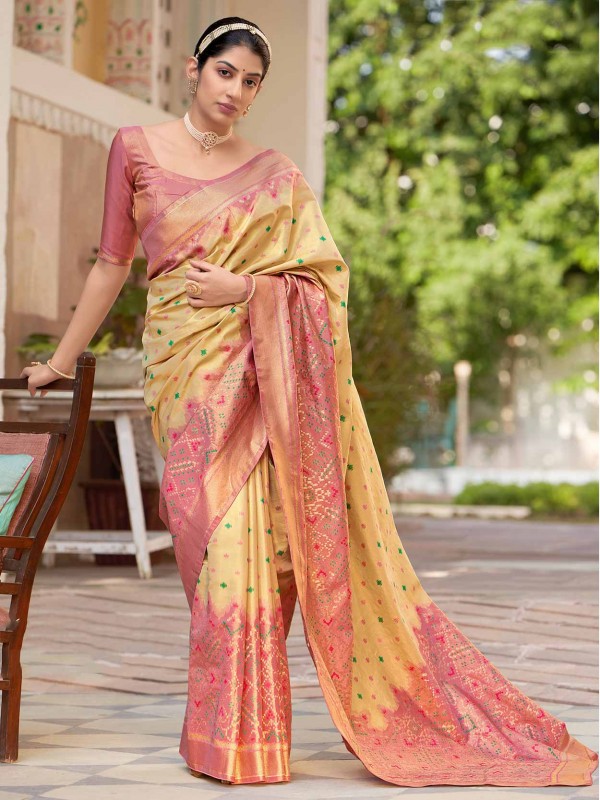 Golden,Pink Colour Kanjivaram Silk Saree.