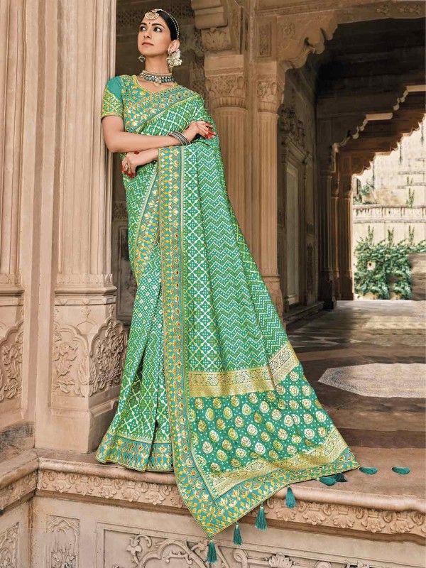 Green Colour Silk Fabric Women Saree.