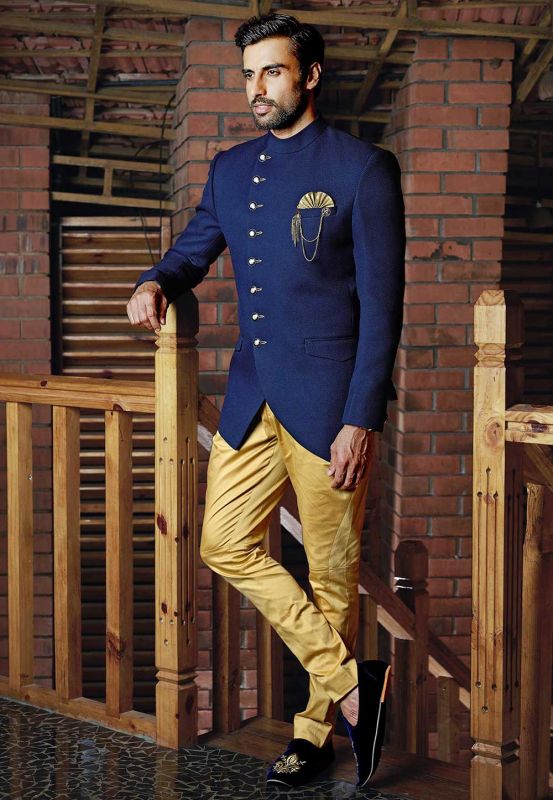 Buy stylish designer suits for men in blue Colour