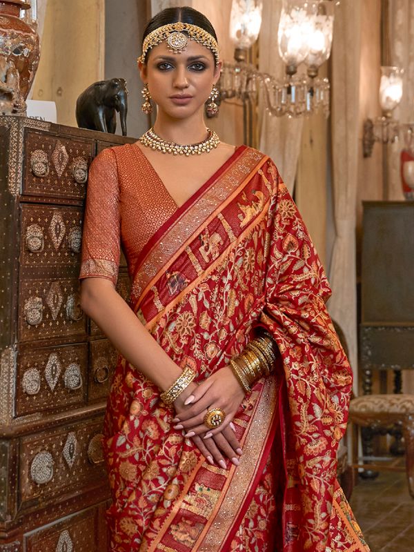 FFashionaire - The red rose ivory saree and the red on red threadwork saree  with delicate crystal, pearl and bead hand embroidery. 🌹 #red #roses #rose  #floral #threadwork #bridal #bridetobe #bridesmaids #weddingtheme #
