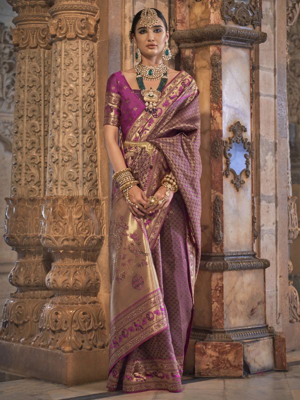 Purple Wedding Silk Weaving Saree In Stone Work