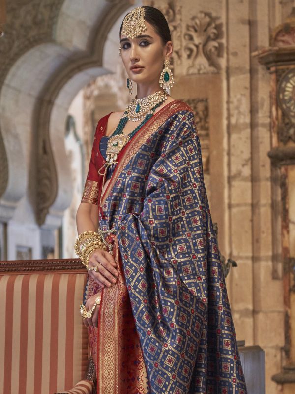 Blue Silk Saree In Traditional Print