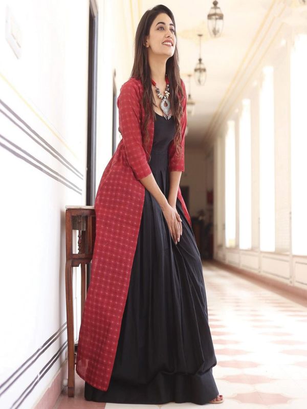 Black Readymade Gown With Printed Shrug