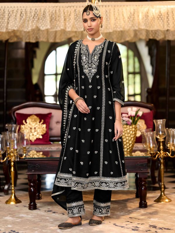 Black Pakistani Style Anarklai Suit Set In Silk
