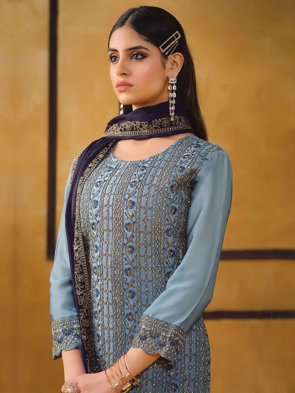 Blue Pakistani Style Suit Set In Heavy Embroidery