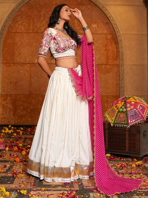 Off White Lehenga Set With Bandhani Printed Dupatta