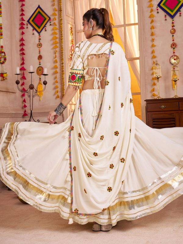 Off White Navaratri Lehenga Set In Woven Pattern