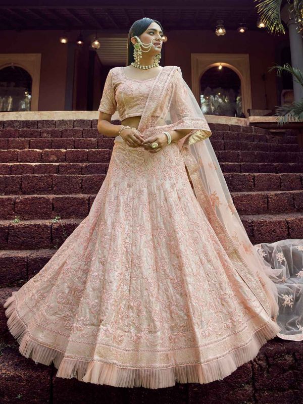 Indian Wedding Lehenga Choli Peach Colour in Georgette Fabric.