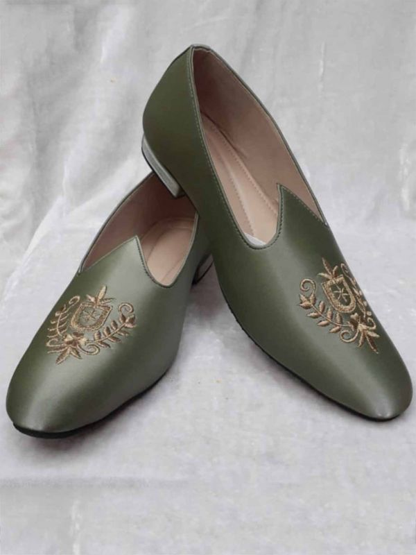 Green Colour Leather Rexin Mojari Shoes.