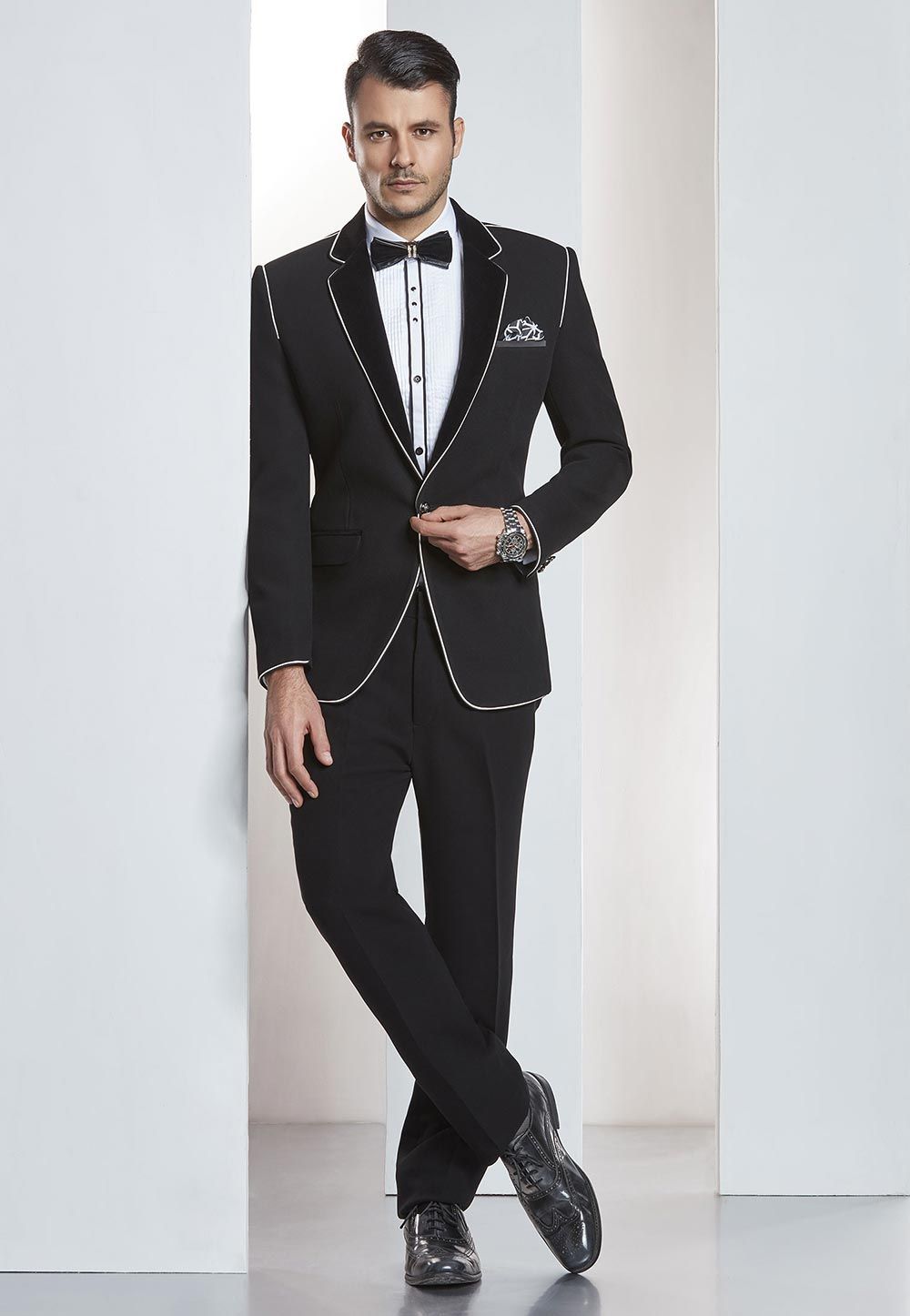 Black Color Designer Tuxedo Suit.