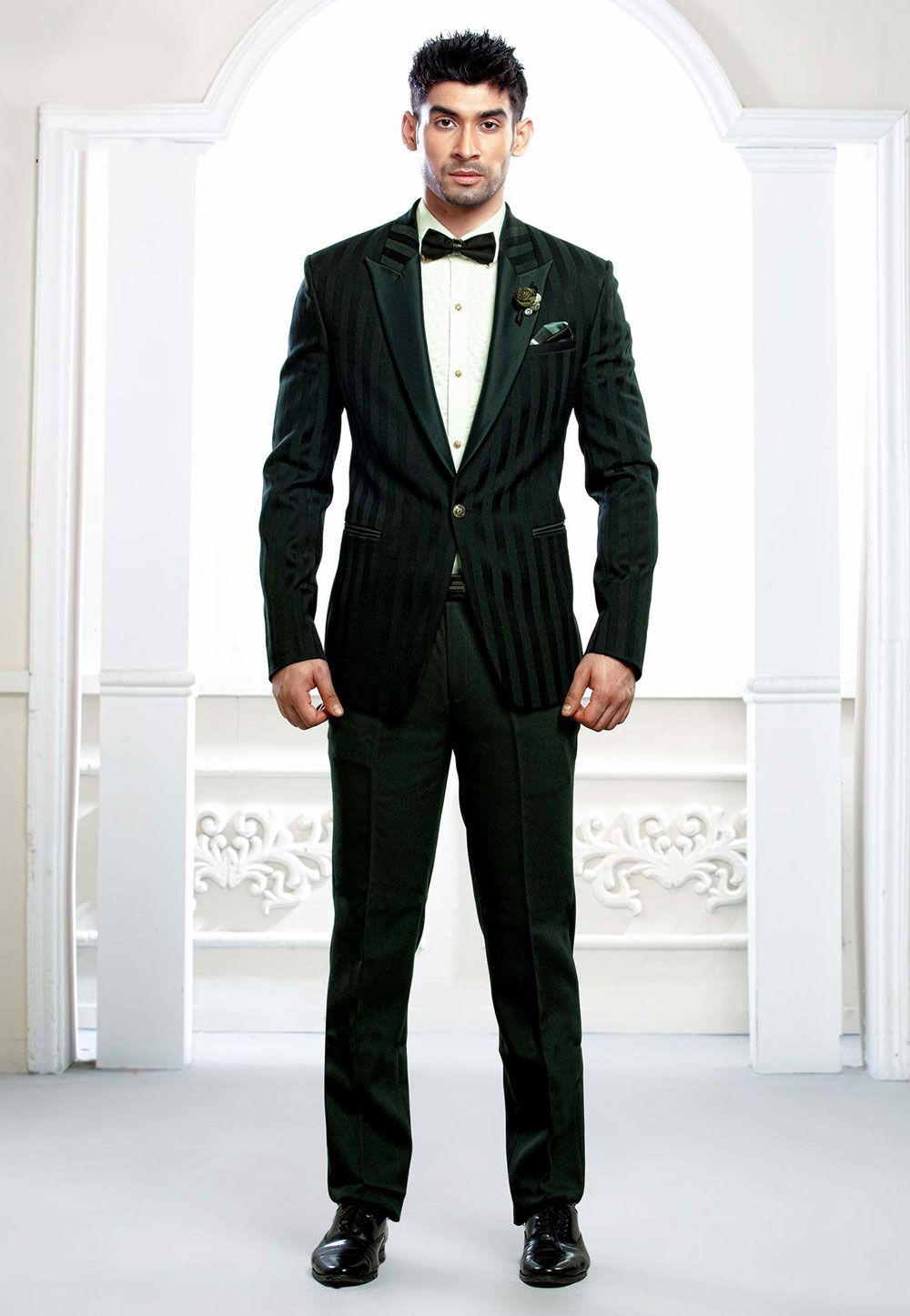 Green Colour Tuxedo Suit.