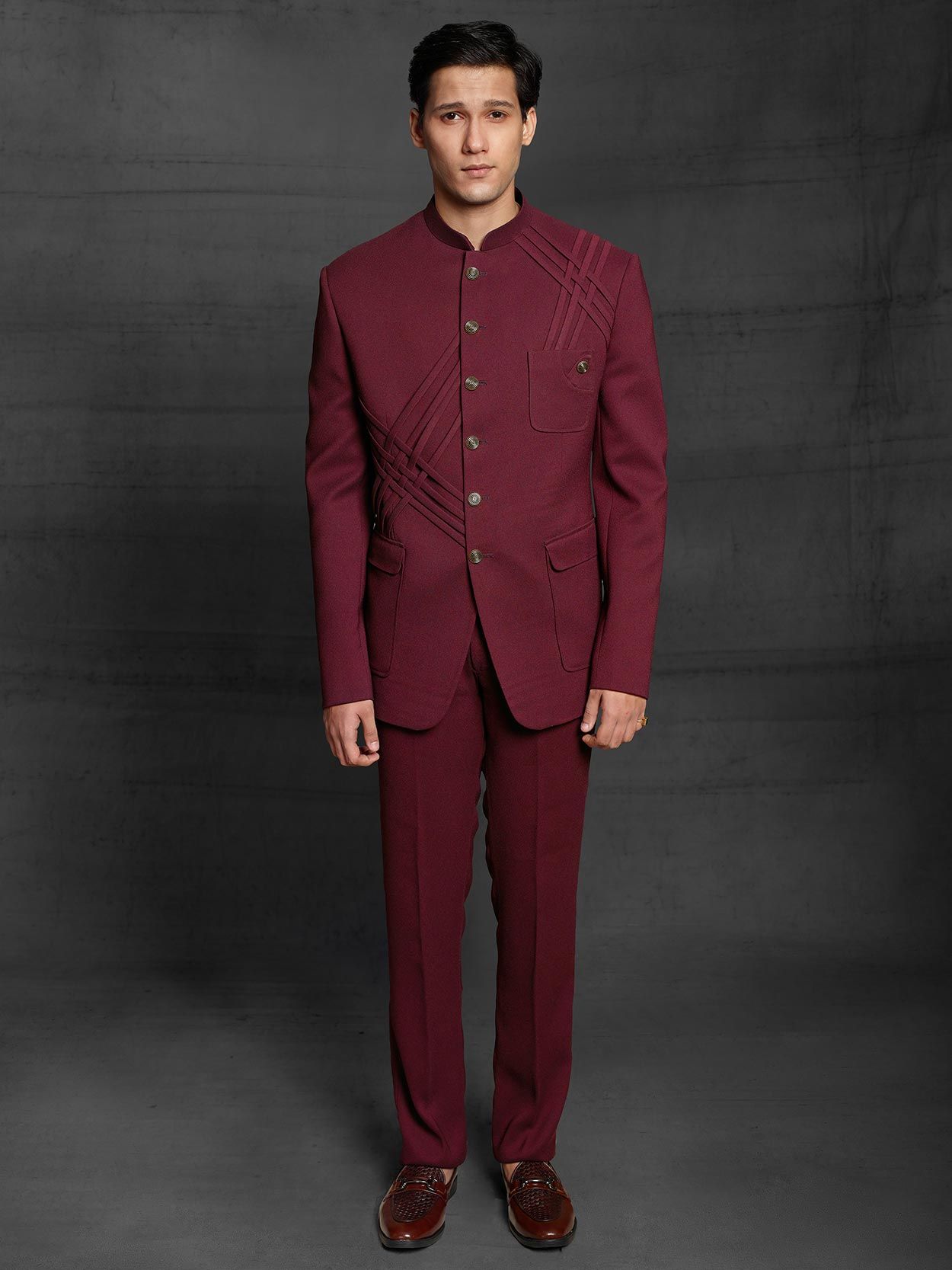 Maroon Jacquard Suiting Jodhpuri Bandhgala Set Design by Nero by Shaifali &  Satya at Pernia's Pop Up Shop 2024