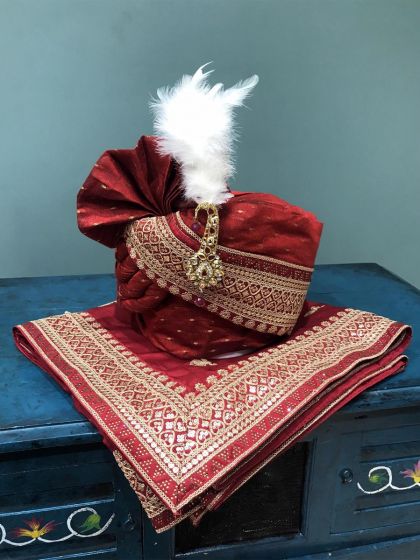 Maroon Embroidered Safa Set In Silk