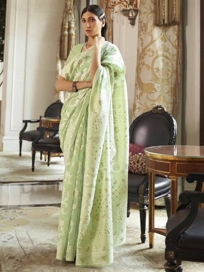 Green Colour Silk Fabric Traditional Saree.