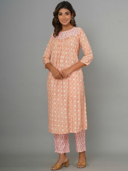 Peach Gathered Kurta And Pant Set In Cotton