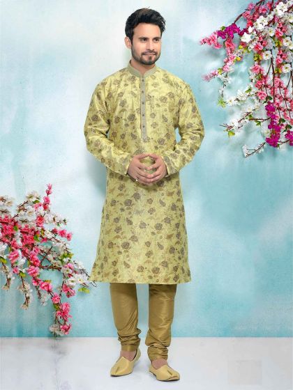 Green Colour Jacquard Silk Men's Kurta Pajama.