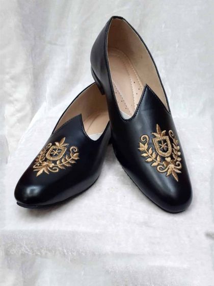 Black Colour Leather Rexin Mojari Shoes.