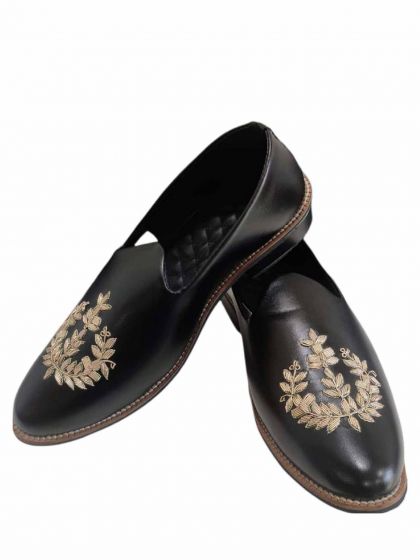 Black Colour Mens Wedding Shoes in Leather Fabric.